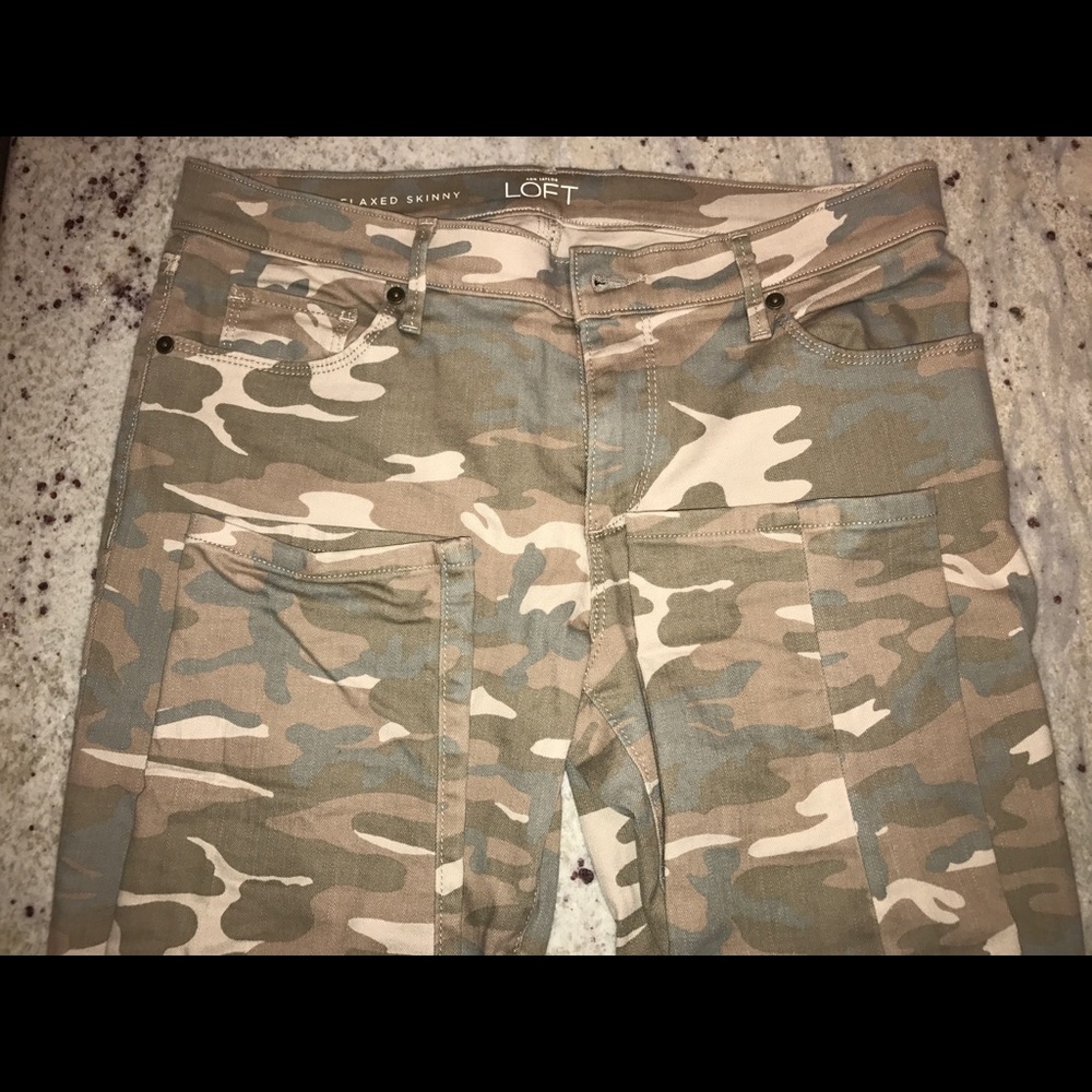 LOFT Relaxed Skinny Camouflage Pants